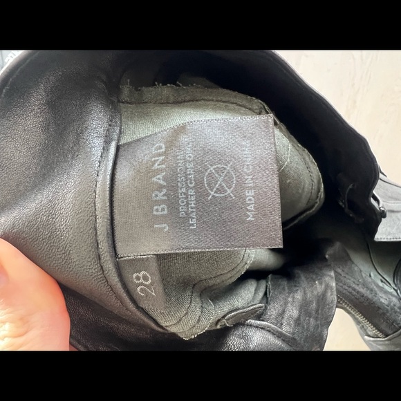J Brand Super Skinny Stretch Leather Zip Leggings Pants Black Plum Size 28 - Picture 5 of 7
